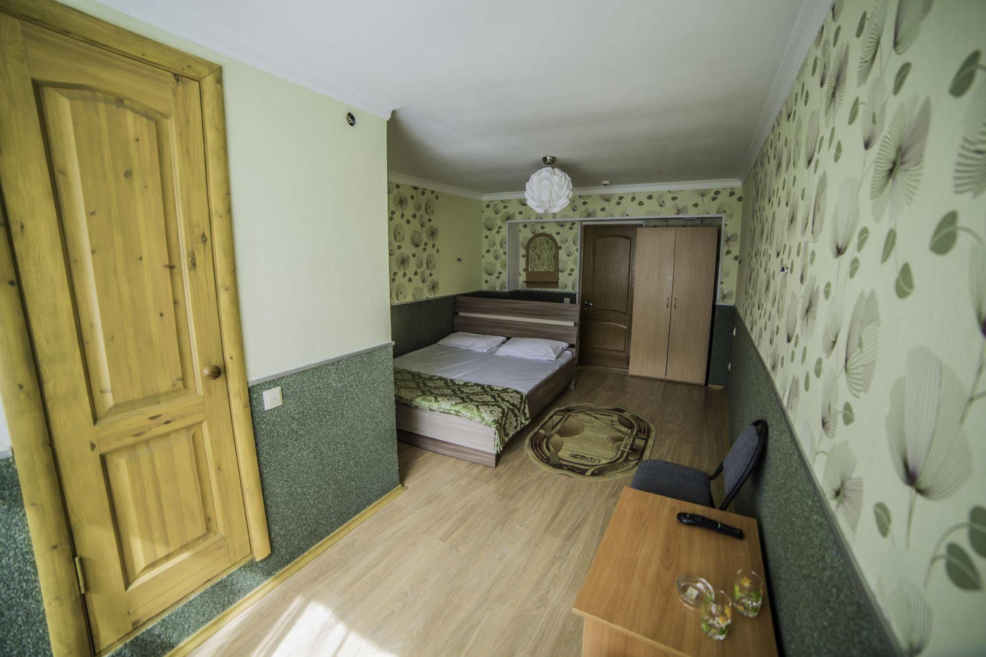Economy Hotel Zhyger Astana Zewnętrze zdjęcie